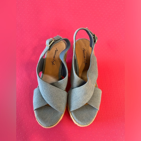 AMERICAN EAGLE WEDGES - Picture 3 of 9